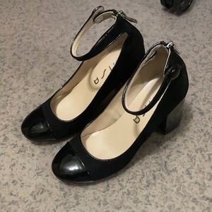 Women’s Black shoes